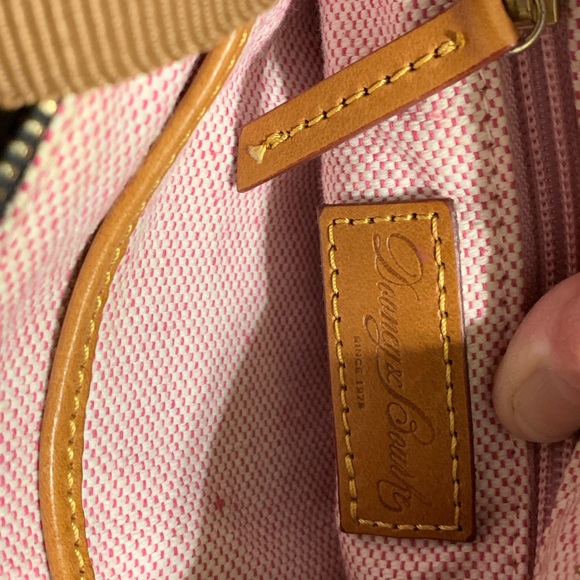 Dooney & Burke Wristlet/Clutch Black w/brown accent - Picture 3 of 6